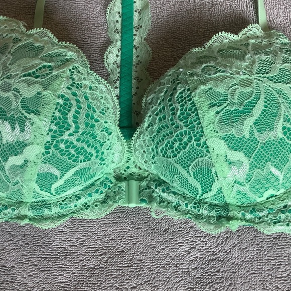 PINK Victoria’s Secret Green Lace Date Racerback Push-Up Bra. Size 32A - Picture 2 of 9